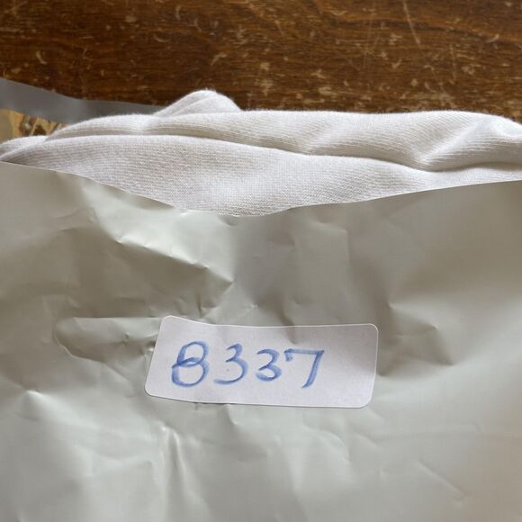 Jordan Hoodie Mens 2XL White Black Jumpman Classics Nike Air Pullover CV7411-100 - Picture 13 of 13